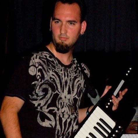 Richard Sanders Photo 51