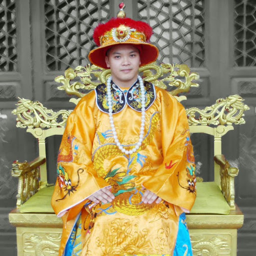 Raymond Li Photo 32