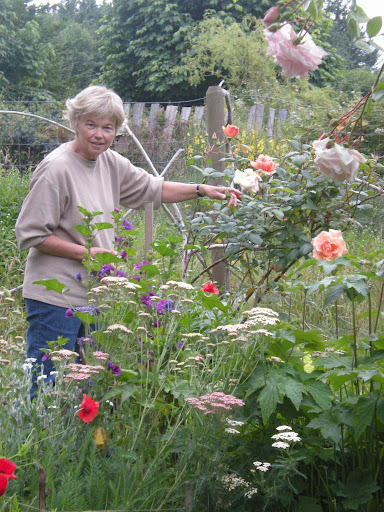 Diana Ellis Photo 36