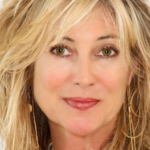 Kimberly Swift Photo 26