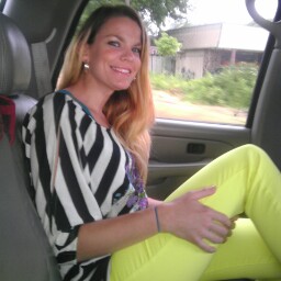 Tiffany Robertson Photo 33
