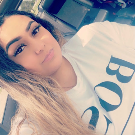 Veronica Cardenas Photo 27