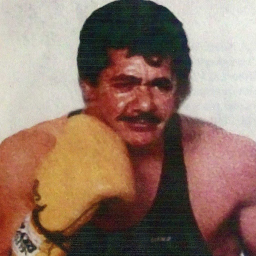 Gilbert Vela Photo 27