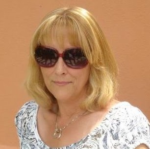 Vicki Evans Photo 9