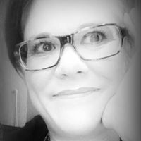 Michelle Hiatt Photo 16