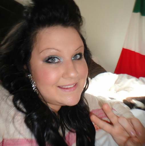 Tiffany Henderson Photo 7