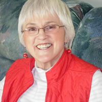 Joyce Savage Photo 24
