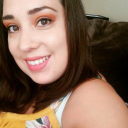 April Vasquez Photo 40