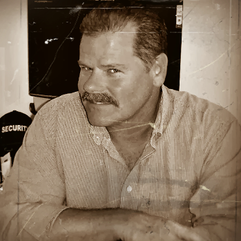 Robert Small Photo 11