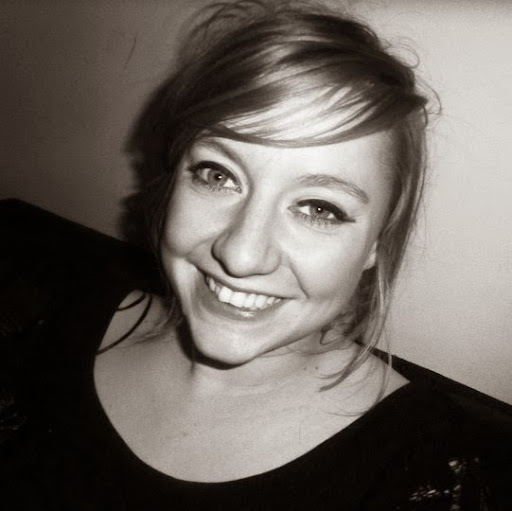 Alice Devine Photo 25