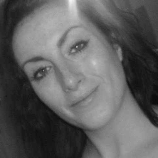 Kerry Sheehan Photo 11