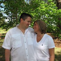 Kimberly Hewitt Photo 27