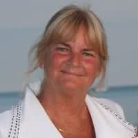 Terri Speer Photo 5