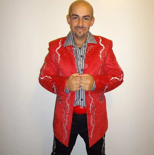 Luis Velazquez Photo 45