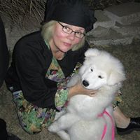 Deborah Ernst Photo 19