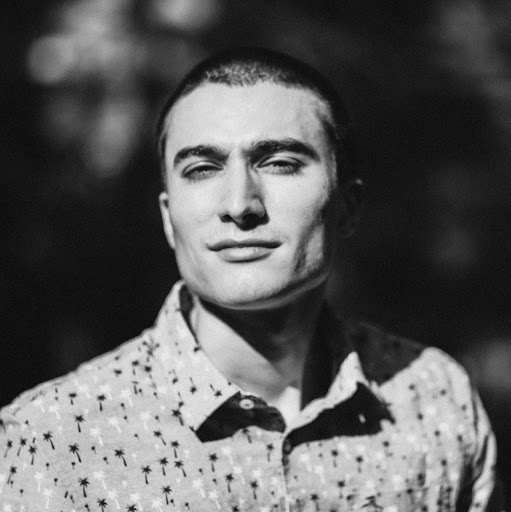 Anthony Vecchio Photo 17