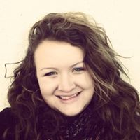 Laura Settle Photo 29
