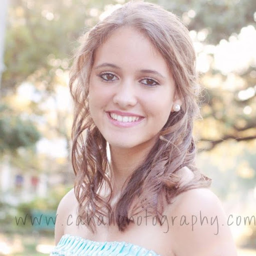 Sarah Hampton Photo 33