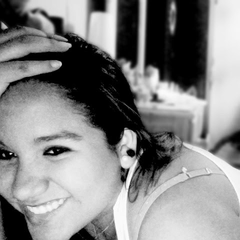 Alejandra Calderon Photo 36
