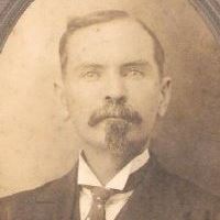 Stephen Leslie Photo 33
