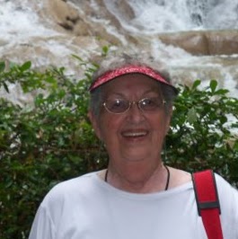 Helen Garrett Photo 25