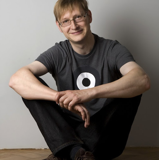 Gerald Petersen Photo 15