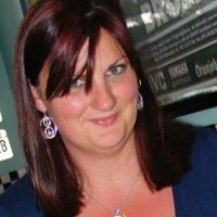 Lynda Larkin Photo 3