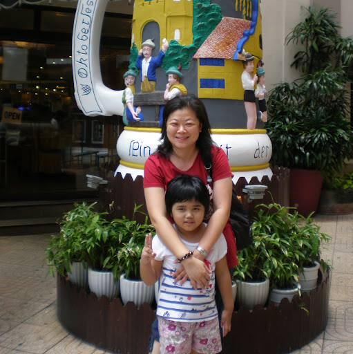 Connie Cho Photo 29