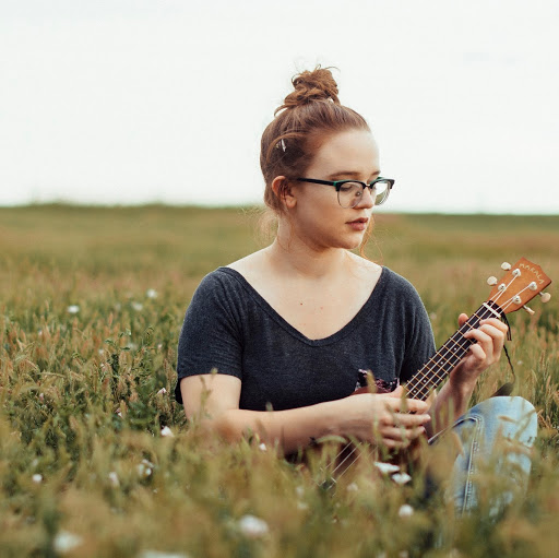 Megan Fischer Photo 35