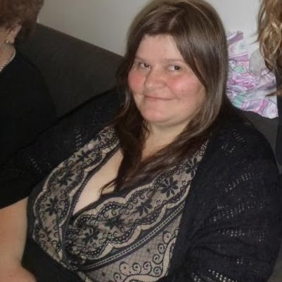 Teresa Robertson Photo 33
