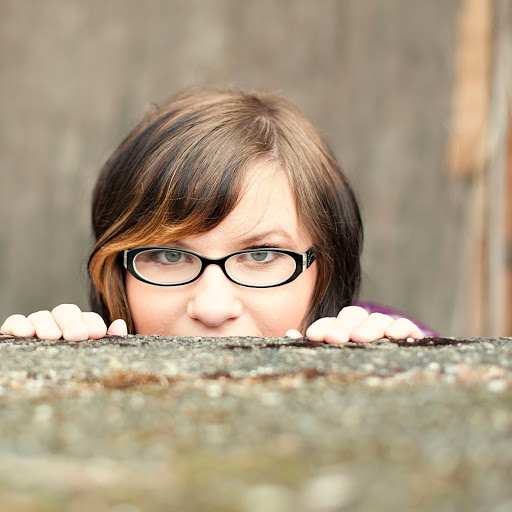 Vicky Howell Photo 24