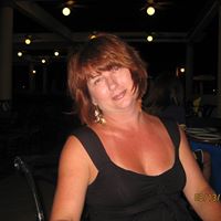 Julie Most Photo 3