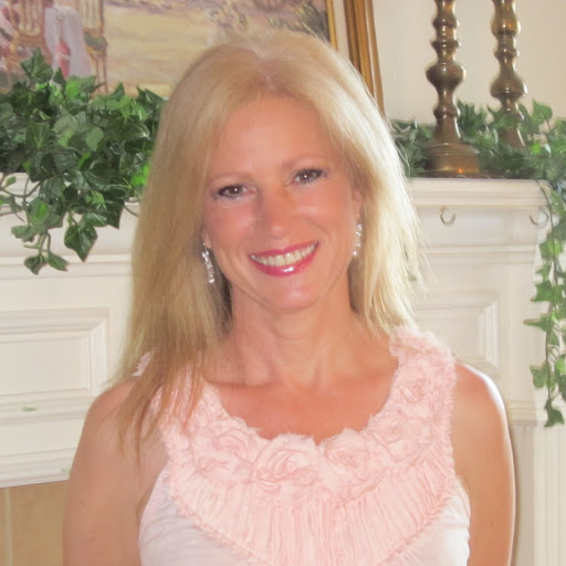 Gina Roberts Photo 6