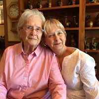 Linda Gibbs Photo 27