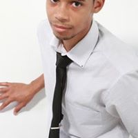Erik Howell Photo 22
