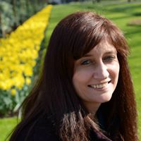Julie Doyle Photo 40