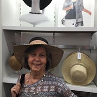 Kathryn Lee Photo 37