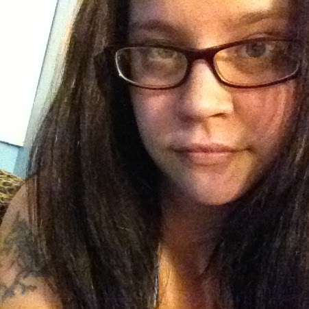 Jennifer Wolford Photo 15