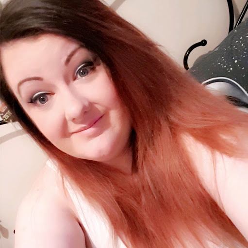 Kimberley Moore Photo 24