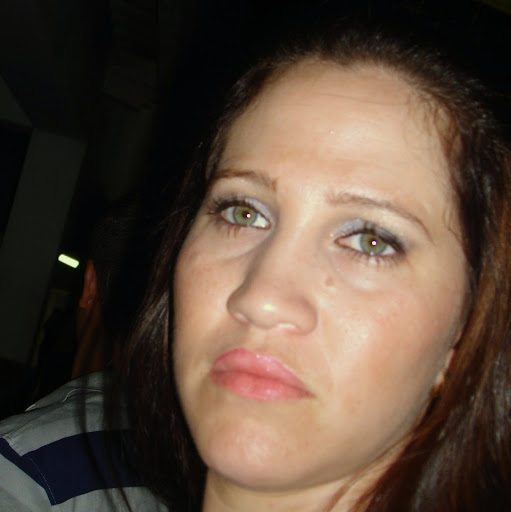 Julianne Kelly Photo 14