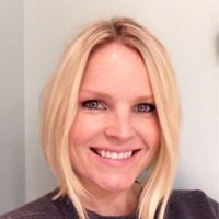 Julie Wagner Photo 16