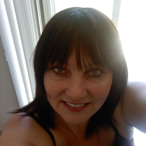 Gail Woods Photo 34