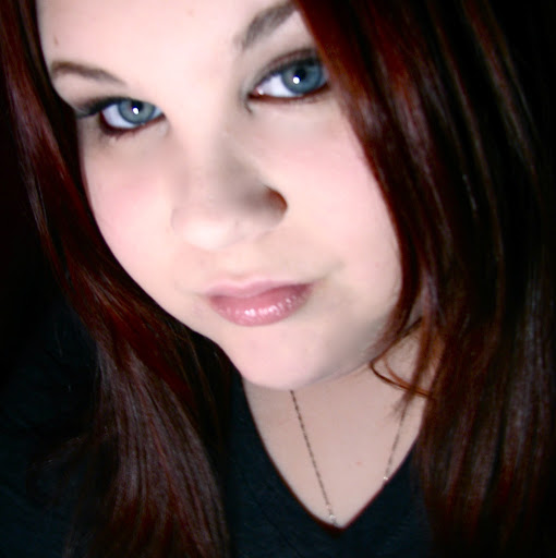 Stephanie Graf Photo 24