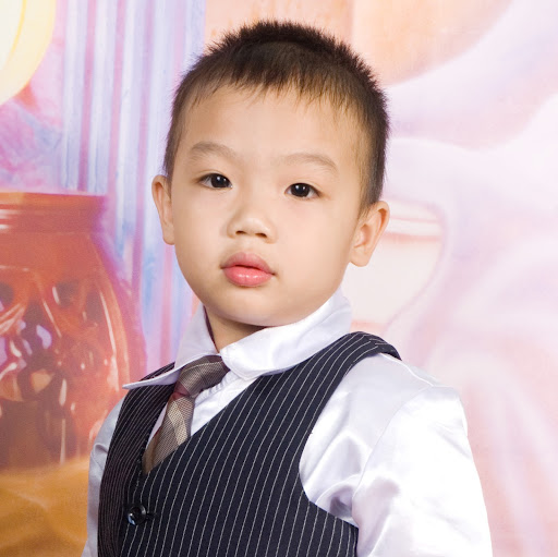 Duy Ho Photo 13