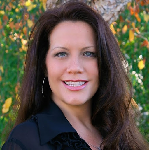 Amy Maddox Photo 38