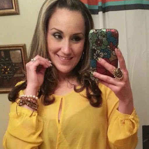 Bonnie Calhoun Photo 13