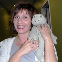 Julie Horvath Photo 19