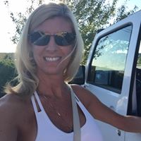 Laurie Parker Photo 12