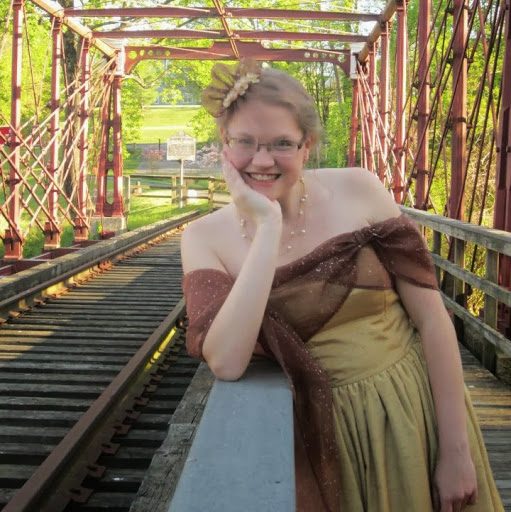 Kathleen Monroe Photo 8