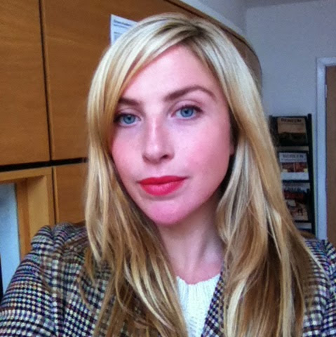 Eve Leonard Photo 3